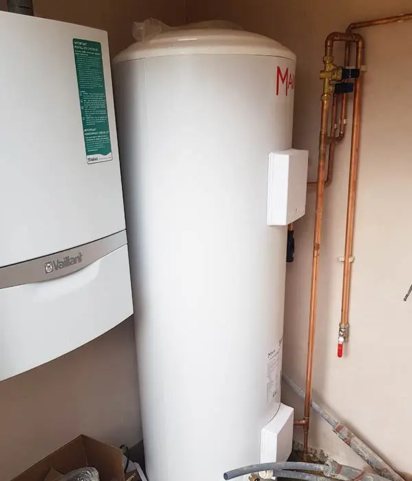emergency plumber in Feltham