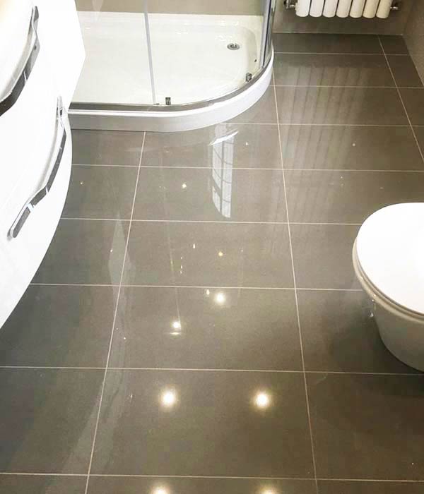 new-bathroom-installation-in-northwood-by-quickheat-uk-2 Bathroom refurbishment in West Drayton